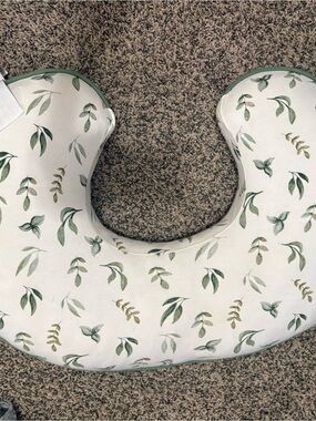 Boppy Baby pillow- botanical print